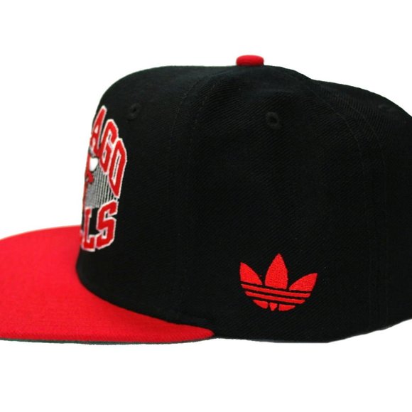 Chicago Bulls Adidas Flat Brim Snap Back Cap - Picture 2 of 4
